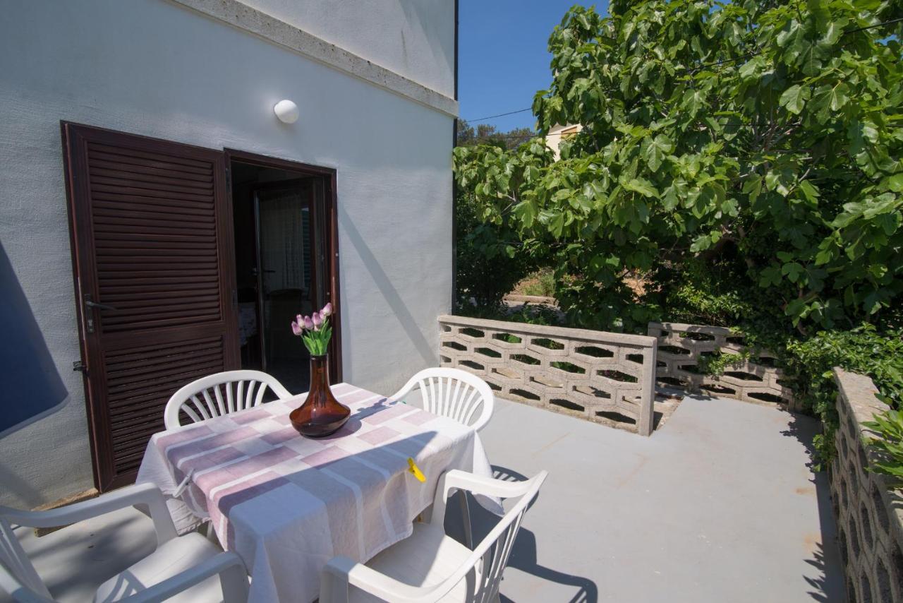 Nena Apartment Mali Losinj Luaran gambar