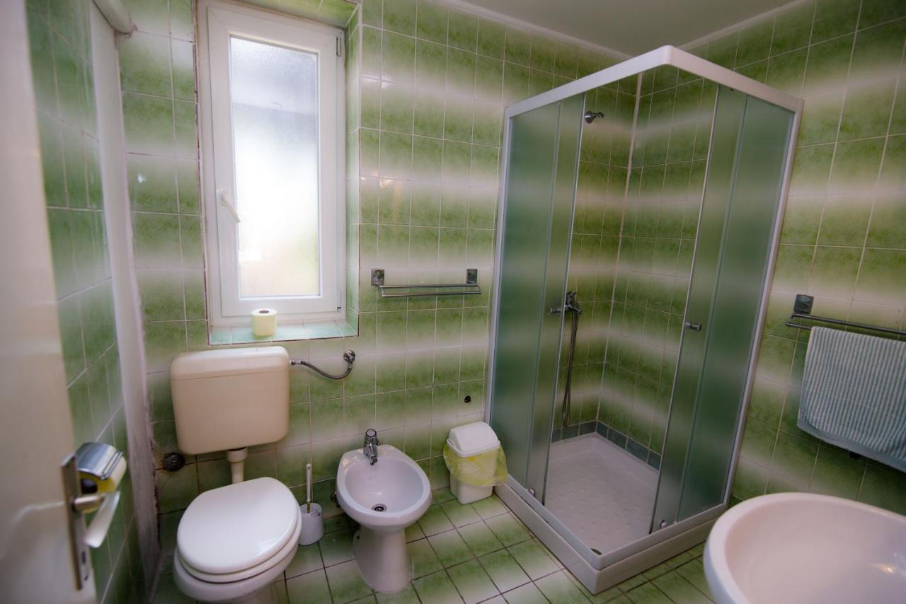Nena Apartment Mali Losinj Luaran gambar