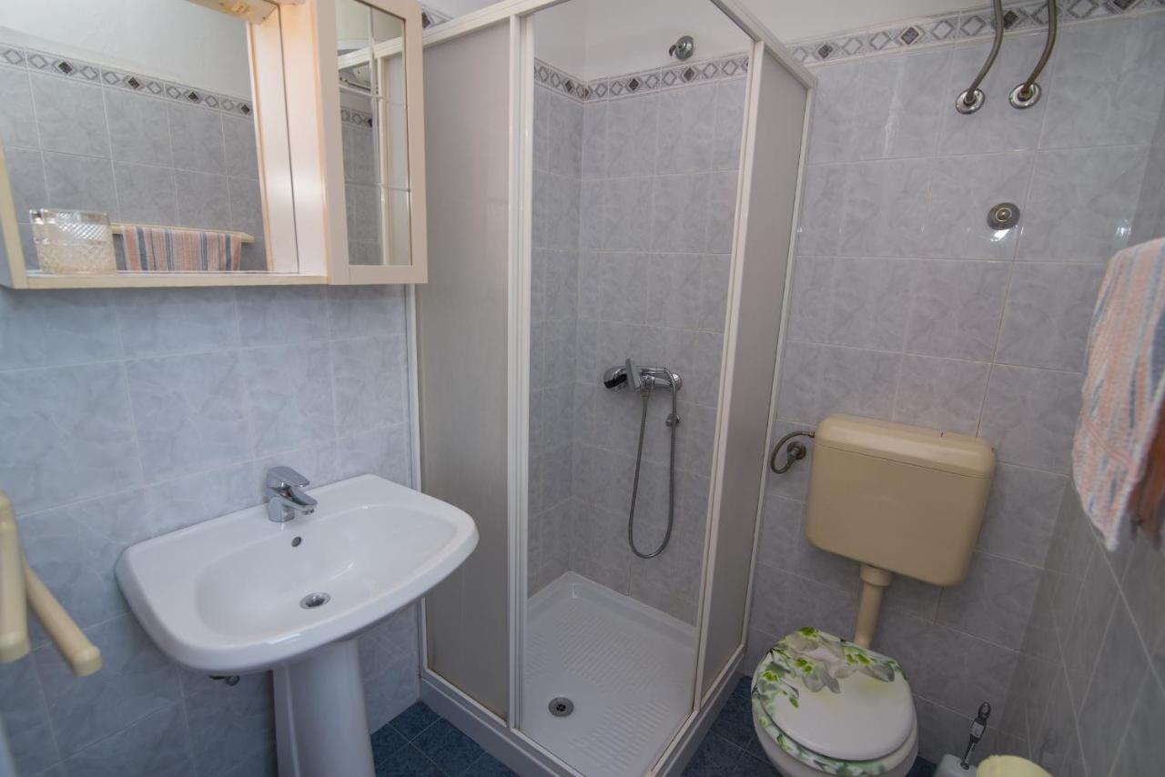 Nena Apartment Mali Losinj Luaran gambar