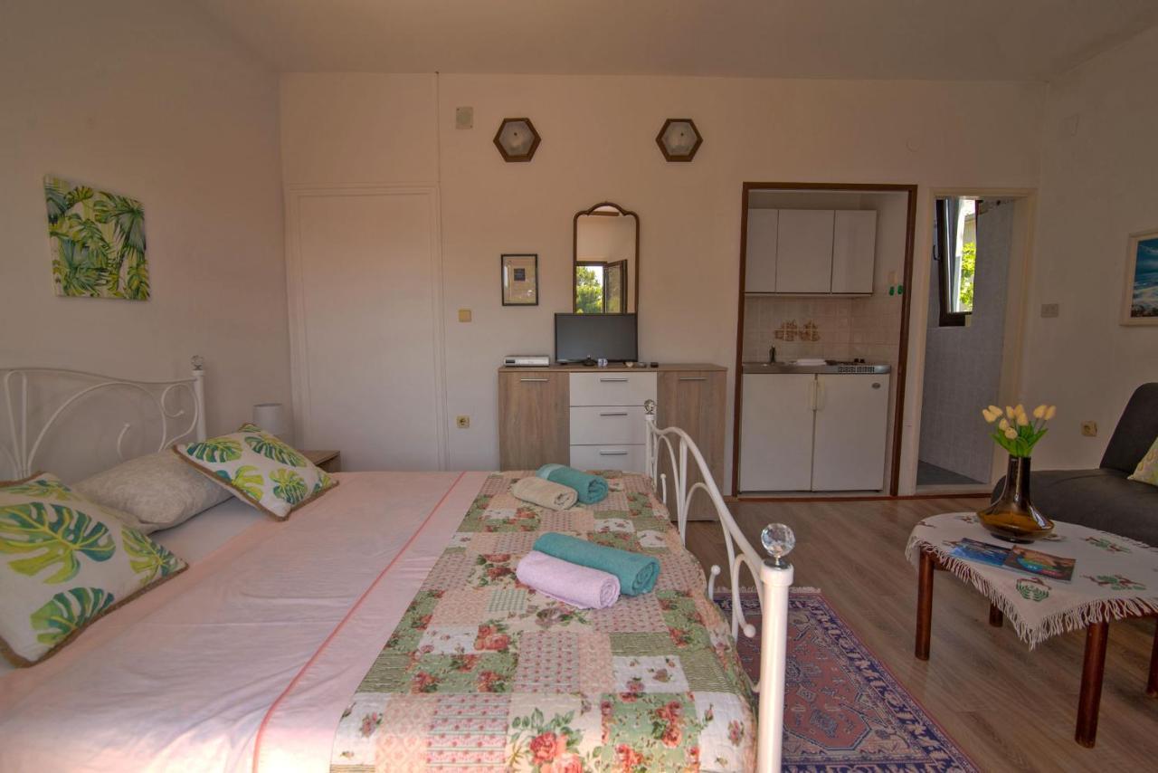 Nena Apartment Mali Losinj Luaran gambar